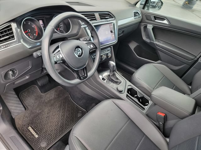 Used 2020 Volkswagen Tiguan SE AWD/4WD image 18