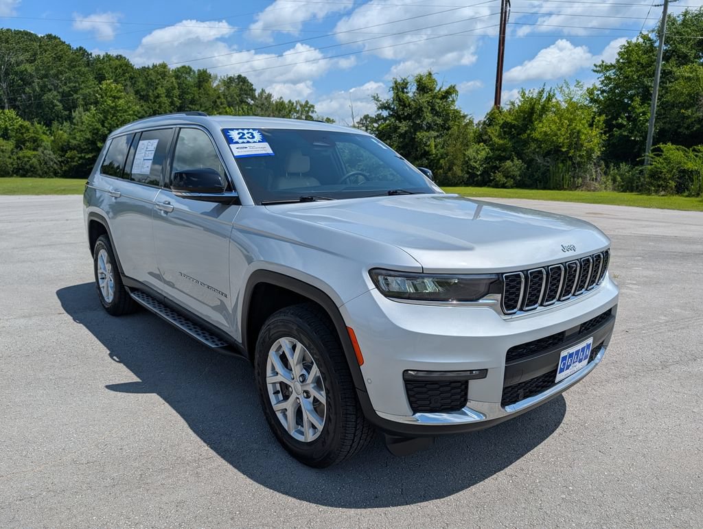 Used 2023 Jeep Grand Cherokee L Limited w/ Luxury Tech Group II AWD/4WD image 1