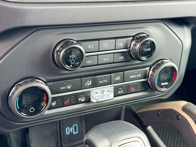 Certified 2025 Ford Bronco Badlands AWD/4WD image 19