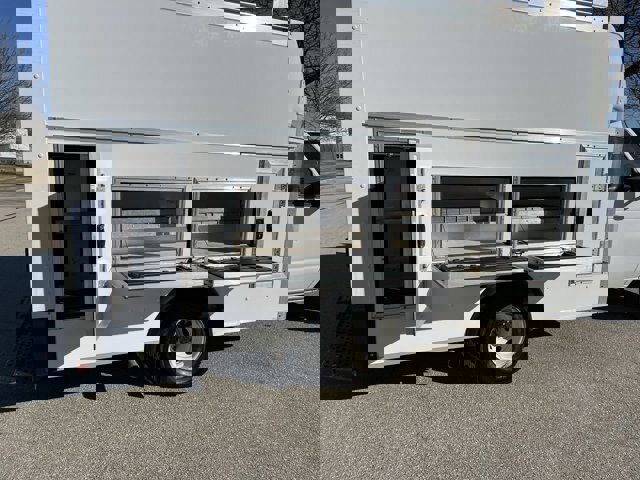 Certified 2024 Ford E-350 and Econoline 350 Super Duty w/ Power Windows & Locks Group image 14