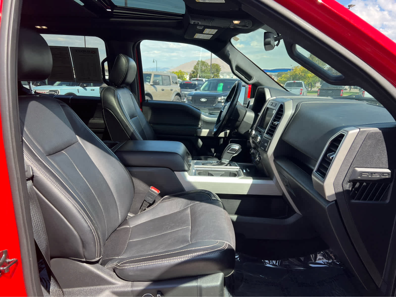 Certified 2018 Ford F150 Lariat AWD/4WD image 23