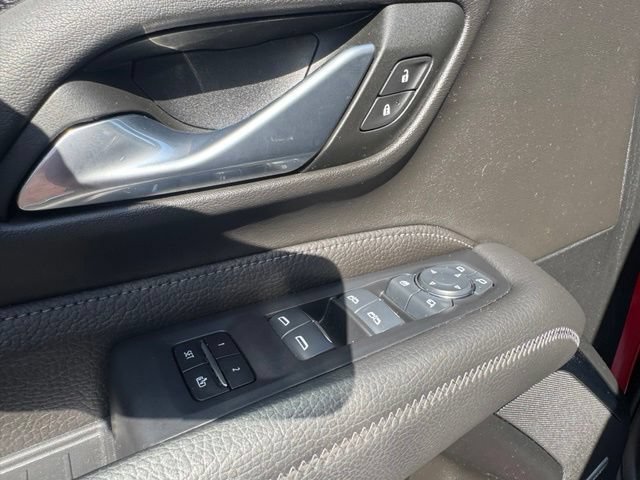 Used 2024 GMC Yukon XL Denali AWD/4WD image 26