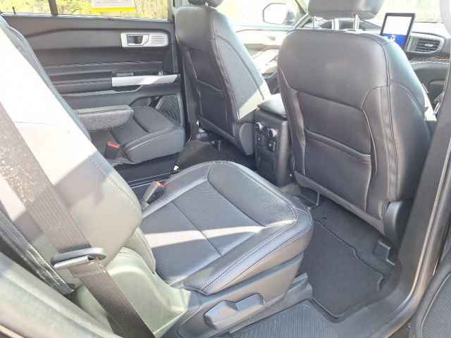 Certified 2023 Ford Explorer Limited w/ Hybrid Equipment Group 310A image 24