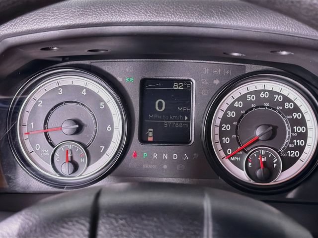 Used 2017 RAM 1500 Express RWD image 14