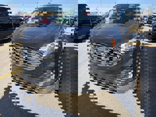 Certified 2024 Ford Edge Titanium image 3