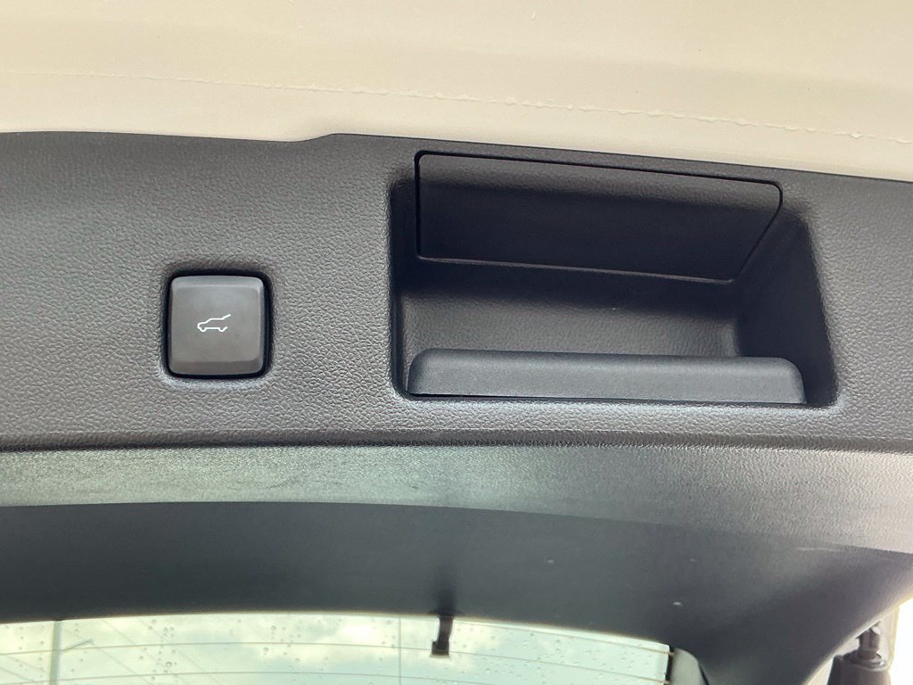Certified 2021 Ford Escape SEL w/ Technology Package FWD image 18
