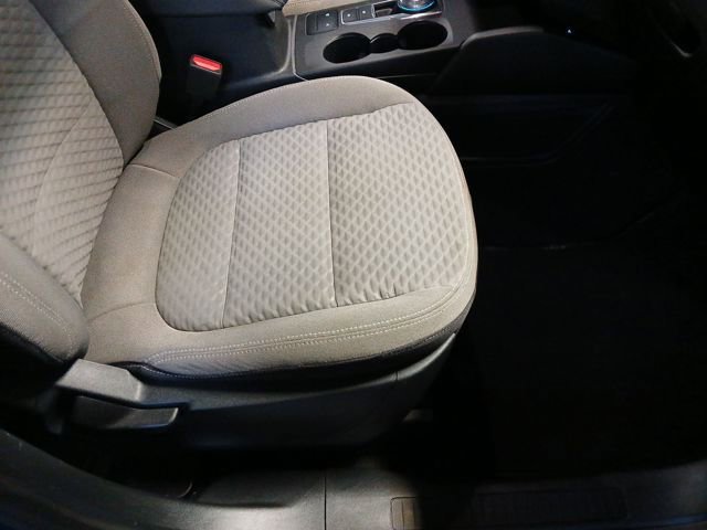 Certified 2020 Ford Escape SE image 47