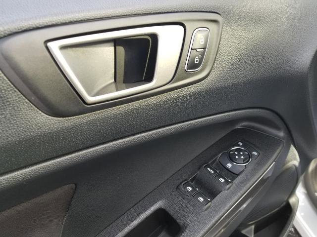 Certified 2022 Ford EcoSport SE image 12