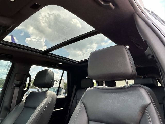 Used 2024 Chevrolet Tahoe Z71 w/ Luxury Package AWD/4WD image 18