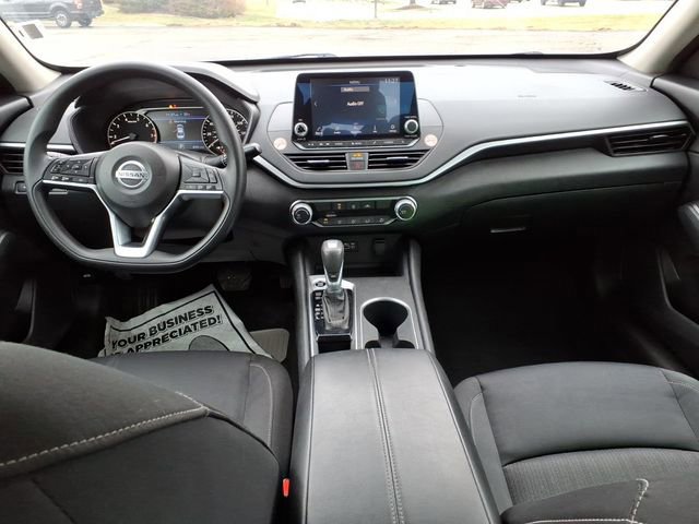 Used 2022 Nissan Altima 2.5 SV image 11