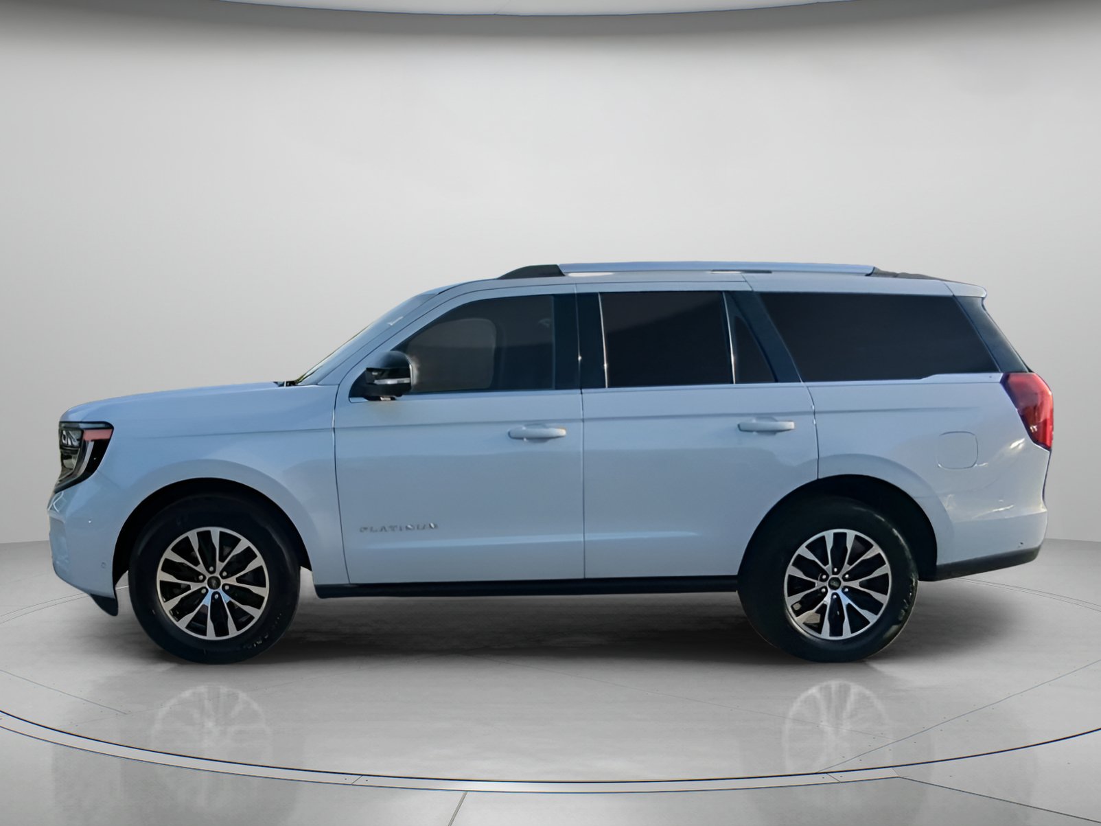 Certified 2025 Ford Expedition Platinum AWD/4WD image 16