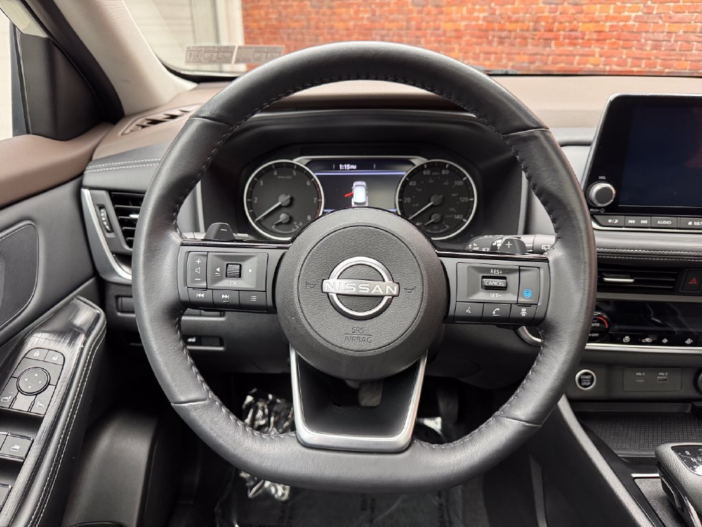 Used 2023 Nissan Rogue SV w/ SV Premium B Package AWD/4WD image 15