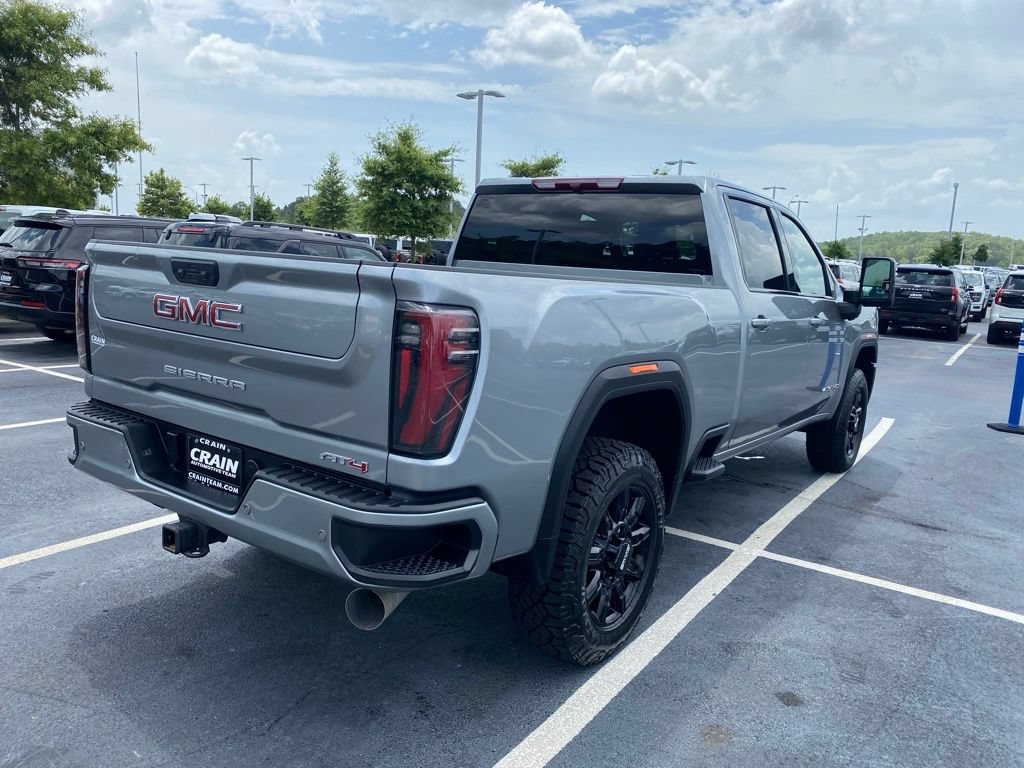 Used 2025 GMC Sierra 2500 AT4 AWD/4WD image 7