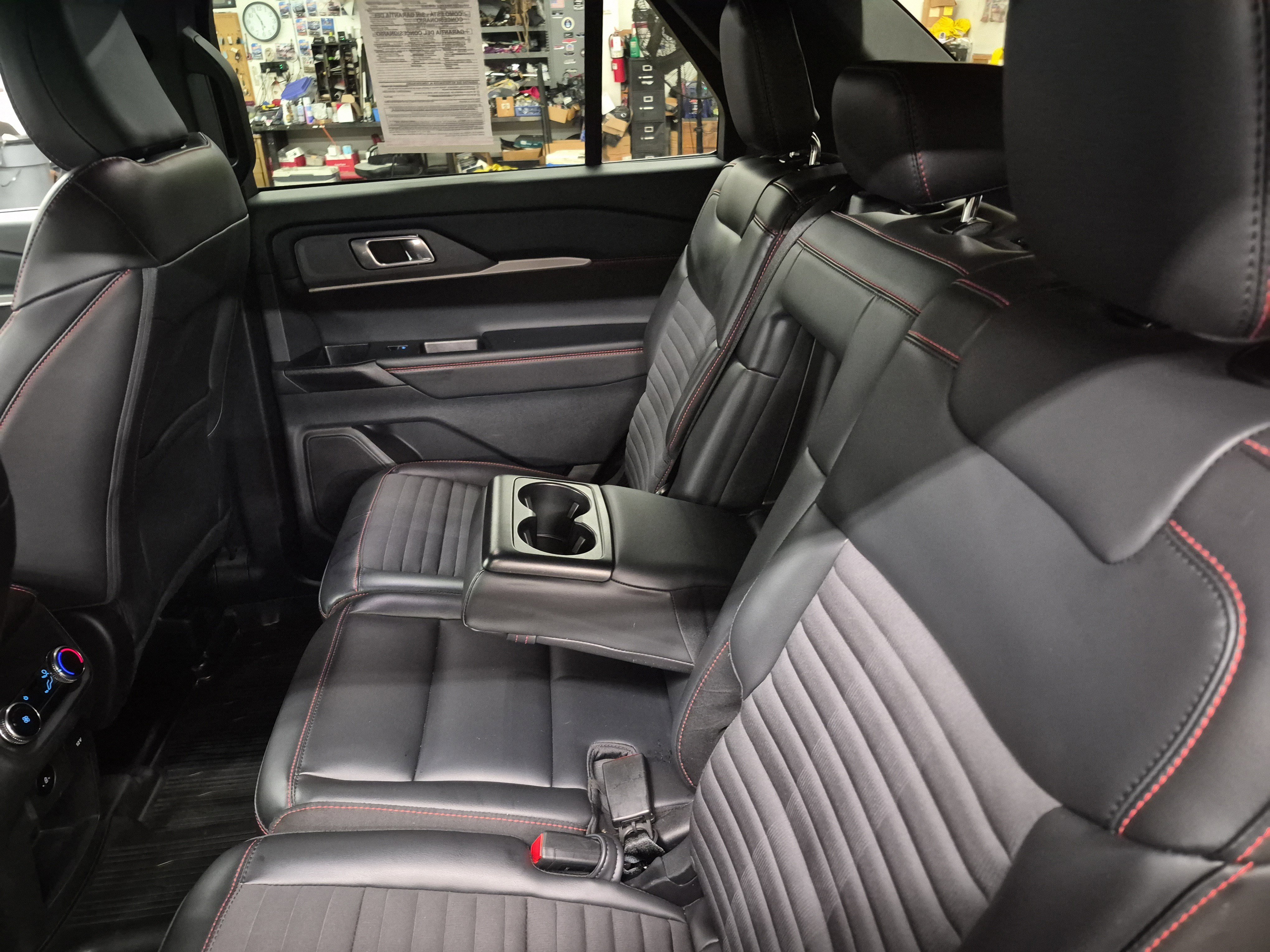 Certified 2025 Ford Explorer ST-Line image 16