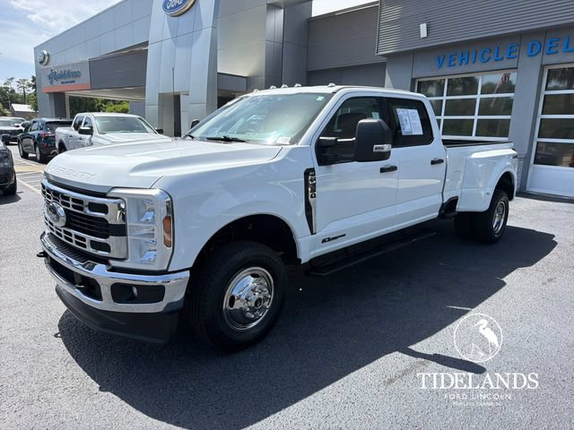 Certified 2025 Ford F350 XLT AWD/4WD image 4
