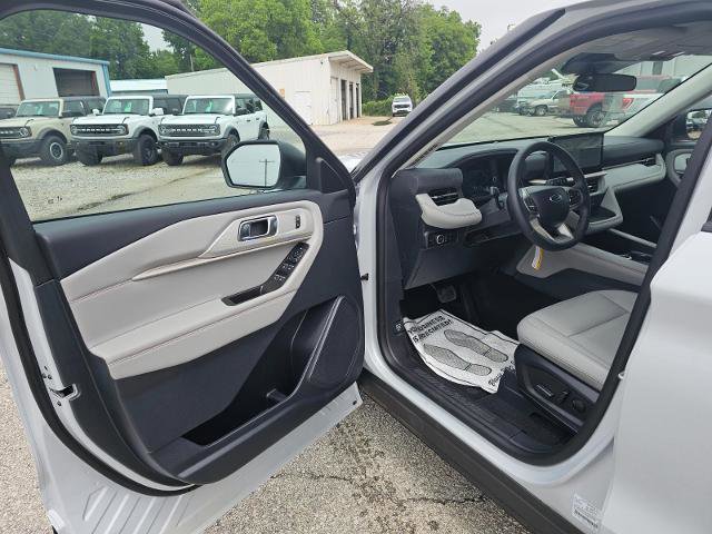 Certified 2026 Ford Explorer Active w/ Active Comfort Package RWD image 13