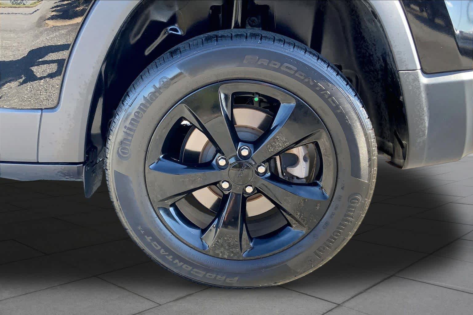 Used 2023 Jeep Cherokee Altitude Lux AWD/4WD image 10