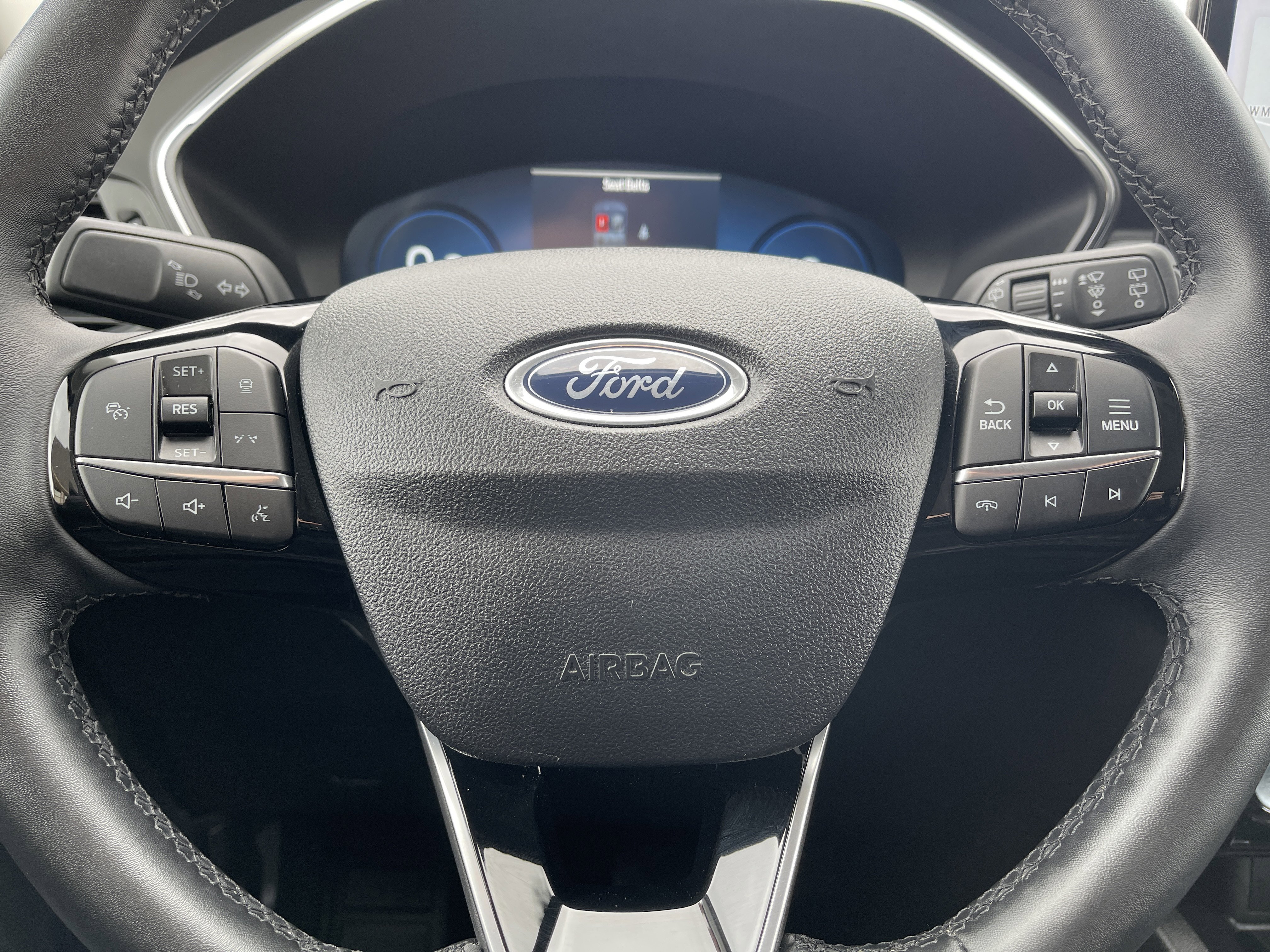 Certified 2024 Ford Escape Platinum AWD/4WD image 13