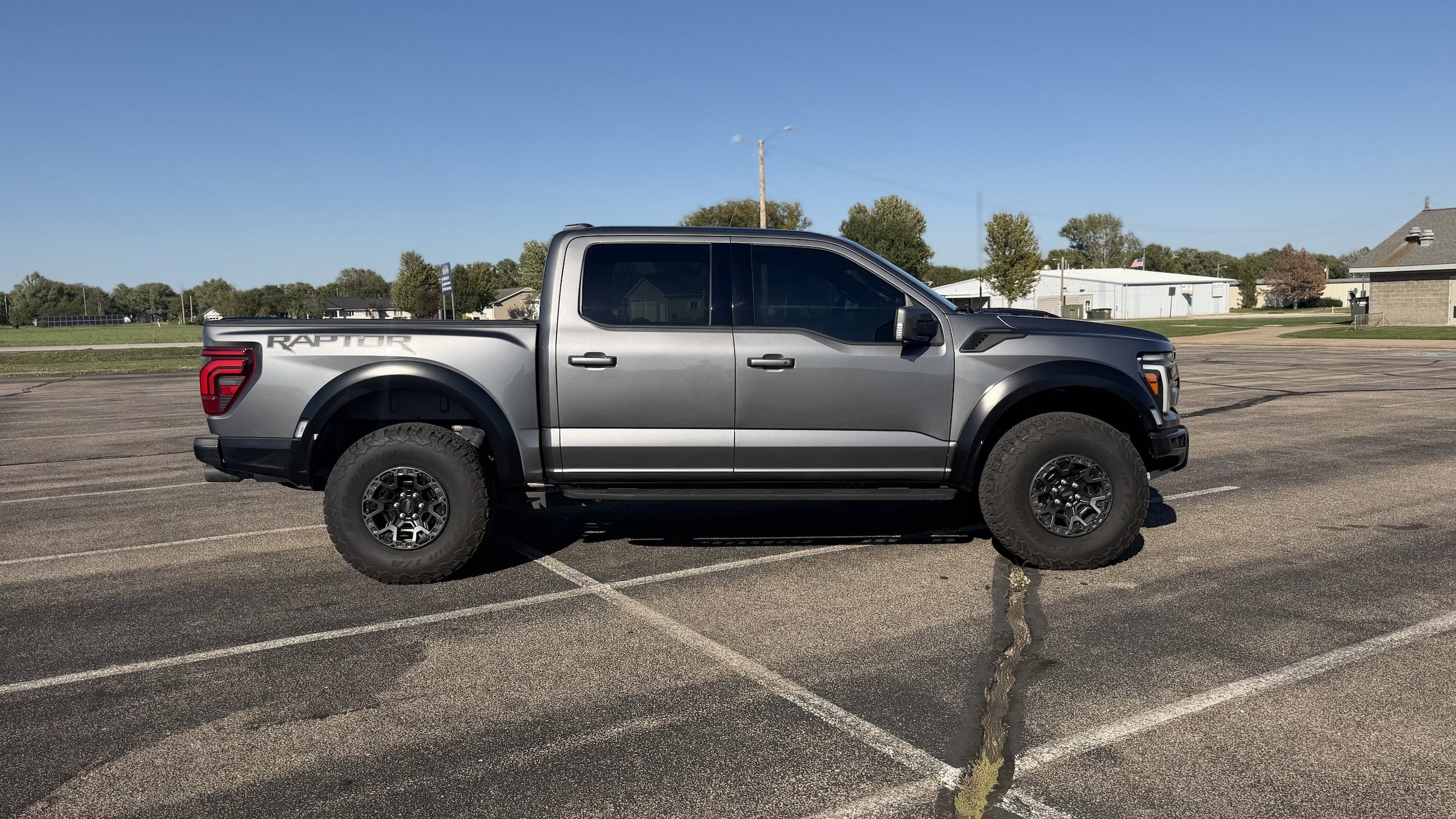 Certified 2024 Ford F150 Raptor w/ Equipment Group 803A Raptor R AWD/4WD image 2