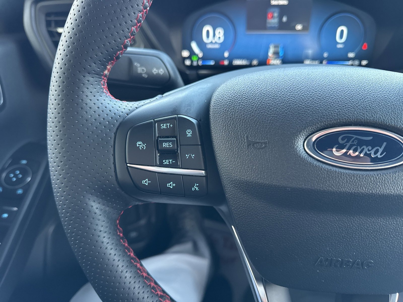 Certified 2024 Ford Escape ST-Line Select w/ Tech Pack #2 image 29