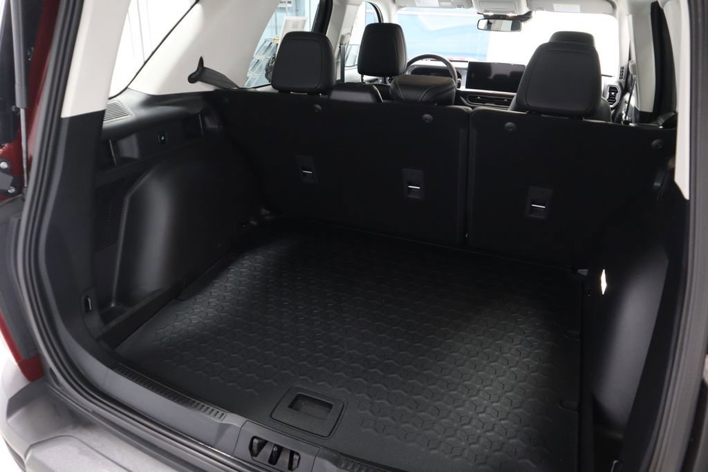 Certified 2025 Ford Bronco Sport Outer Banks w/ Outer Banks Tech Package+ AWD/4WD image 17