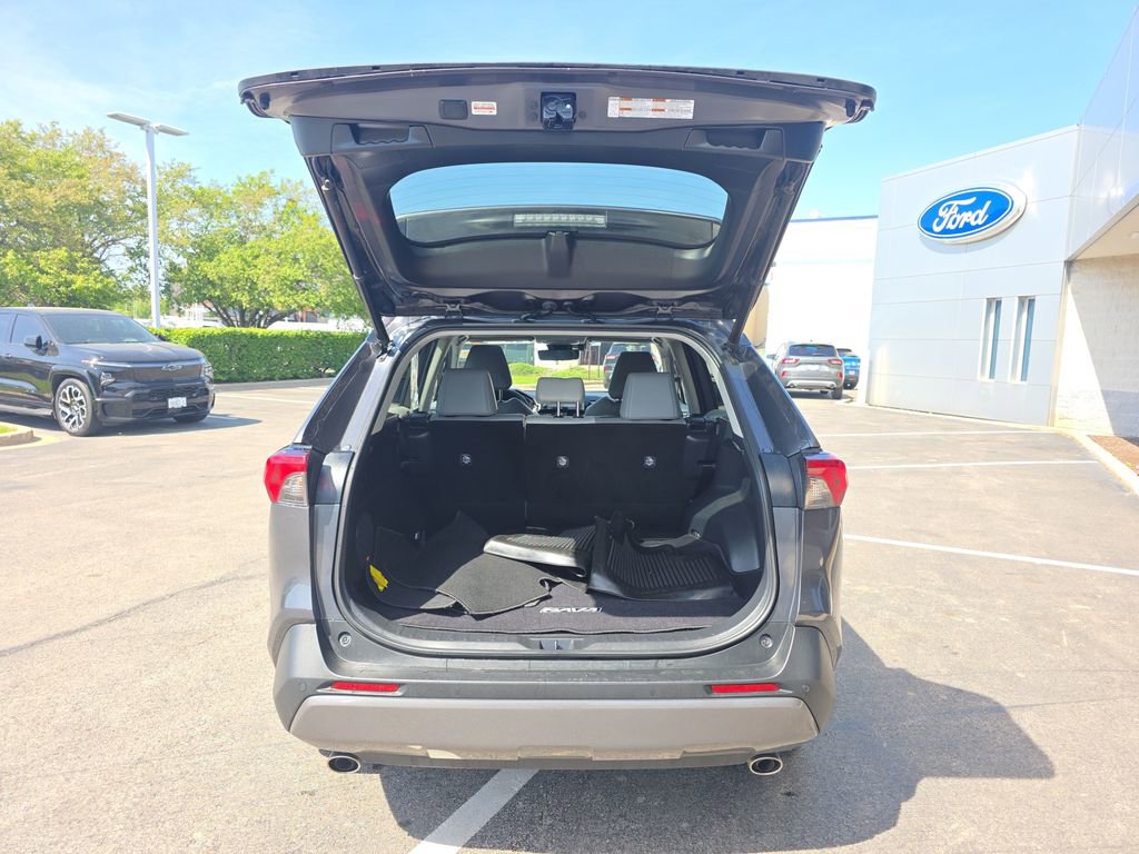 Used 2020 Toyota RAV4 Limited w/ Limited Grade Weather Package AWD/4WD image 10
