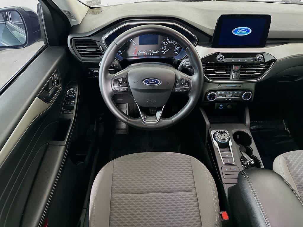 Certified 2022 Ford Escape SE w/ SE Sport Appearance Package FWD image 10