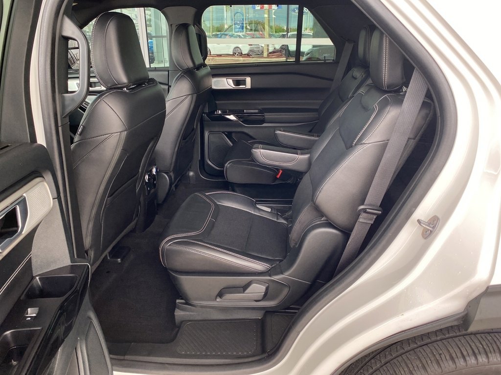 Certified 2024 Ford Explorer ST w/ Equipment Group 401A image 25
