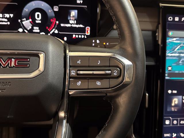 Used 2026 GMC Acadia Elevation w/ Elevation Premium Package FWD image 15