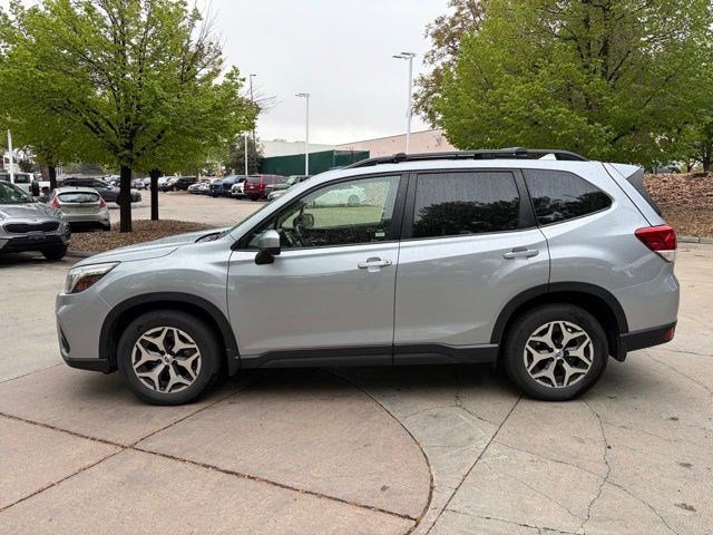 Used 2019 Subaru Forester Premium AWD/4WD image 3