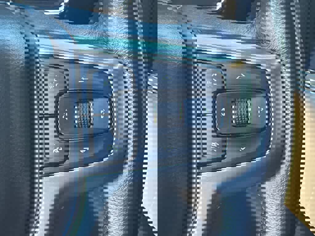 Used 2020 Chevrolet Silverado 1500 RST image 23