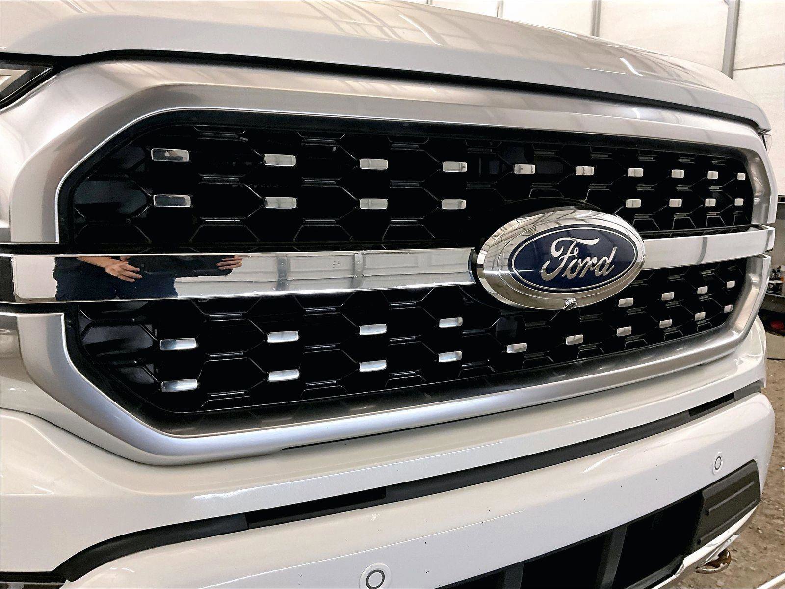 Certified 2022 Ford F150 Platinum w/ Equipment Group 701A High AWD/4WD image 29