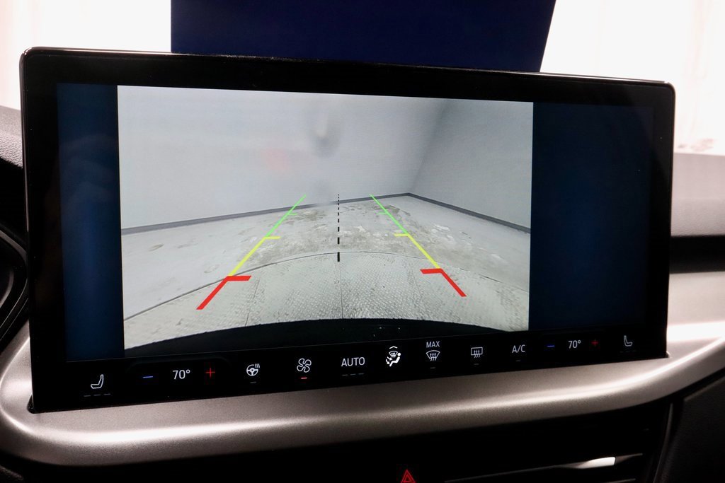 Certified 2023 Ford Escape SE image 9