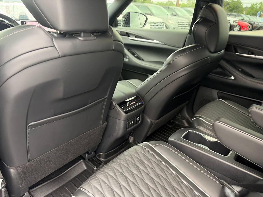 Used 2026 INFINITI QX60 Autograph w/ Dark Cargo Package AWD/4WD image 30
