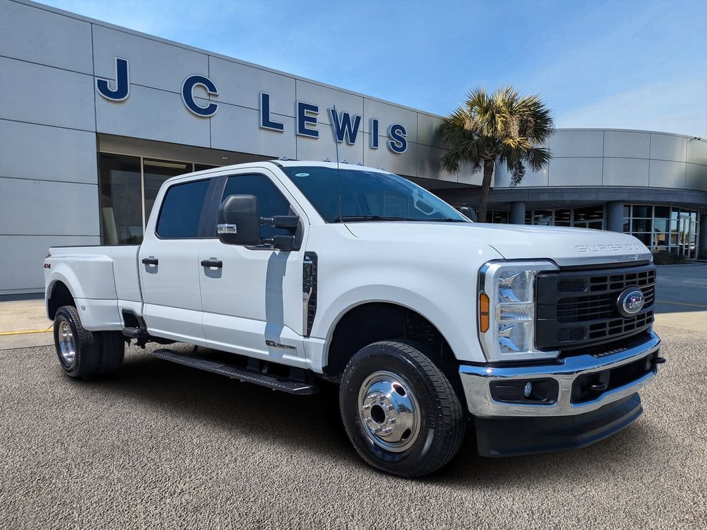 Certified 2025 Ford F350 XL w/ XL Driver Assist Package AWD/4WD 360° Tour
