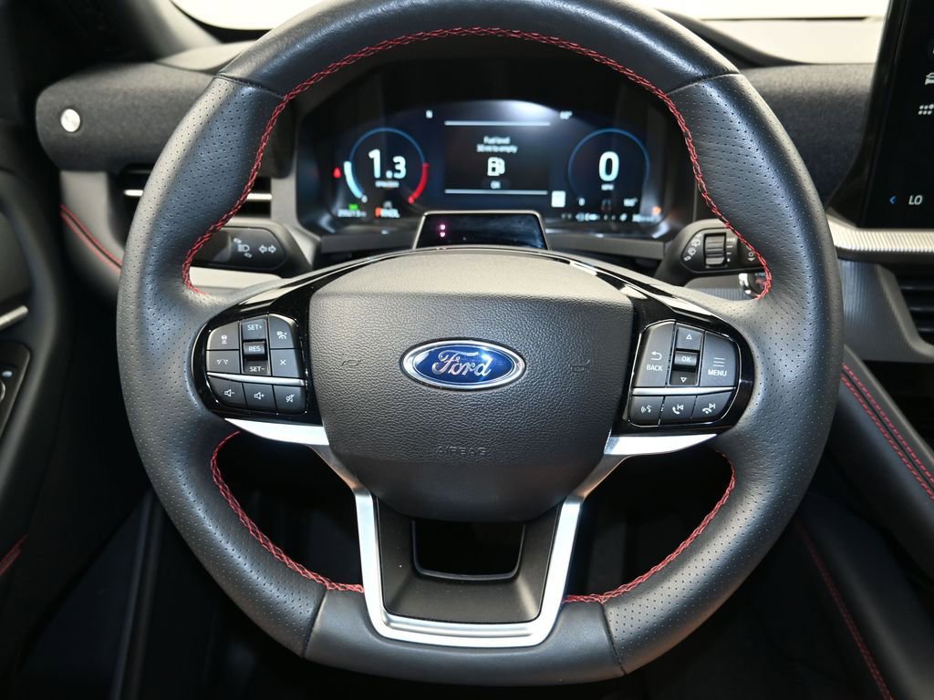 Certified 2025 Ford Explorer ST-Line w/ Premium Package RWD image 13