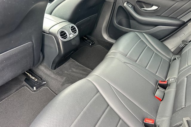 Used 2019 Mercedes-Benz GLC 300 image 13