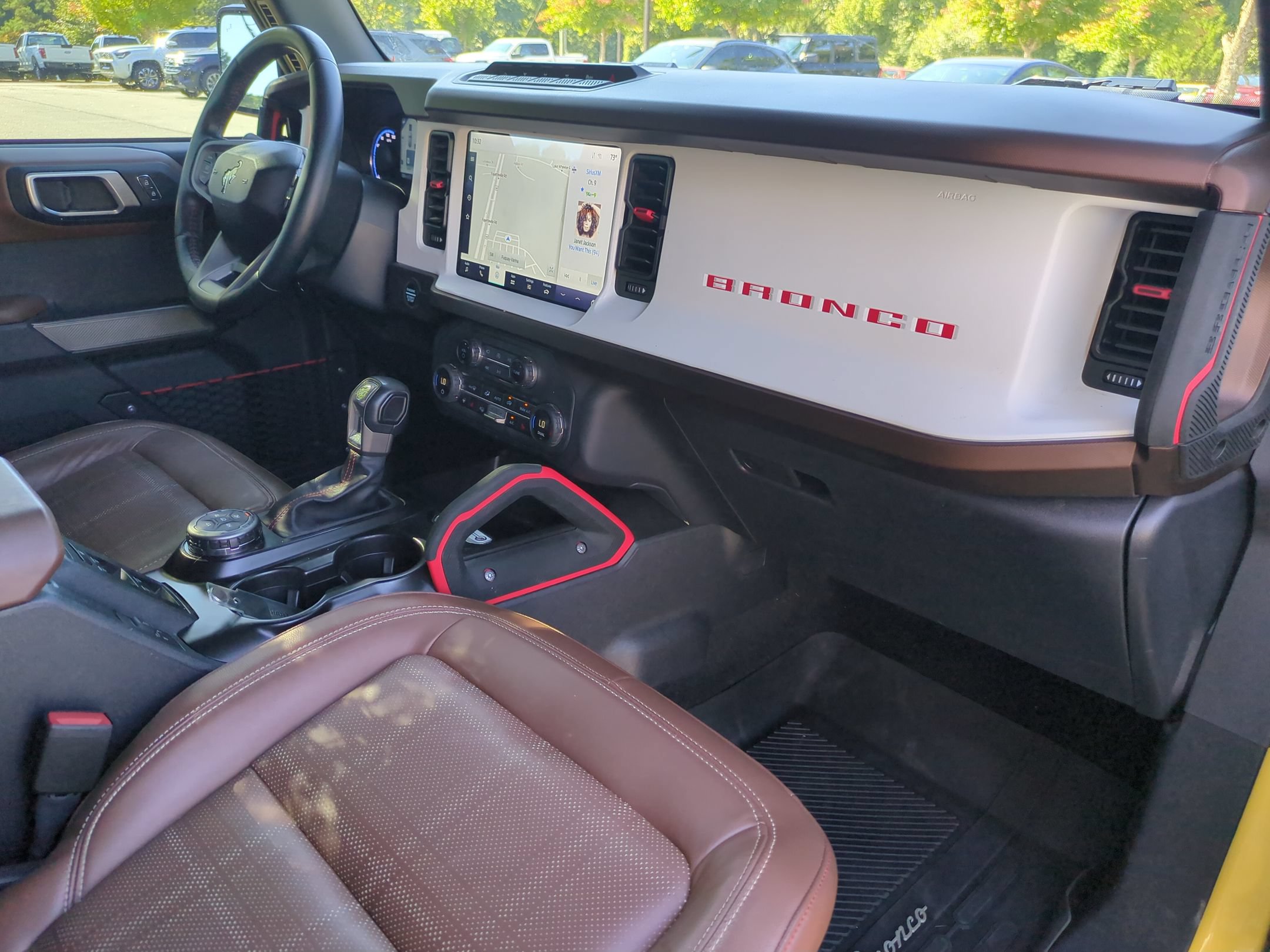 Certified 2023 Ford Bronco Heritage Edition AWD/4WD image 33