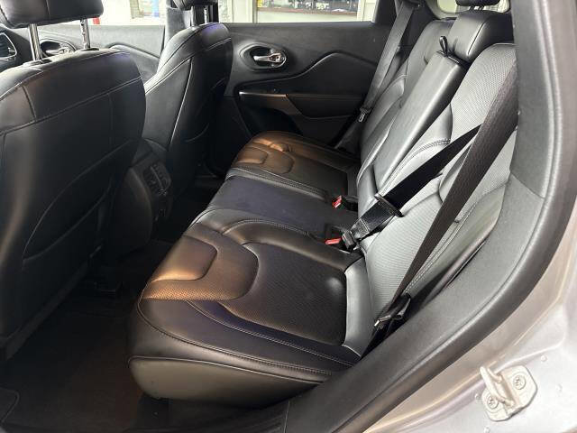 Used 2021 Jeep Cherokee Limited AWD/4WD image 8