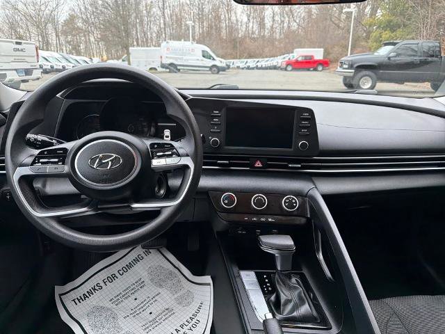 Used 2021 Hyundai Elantra SE w/ Cargo Package FWD image 18
