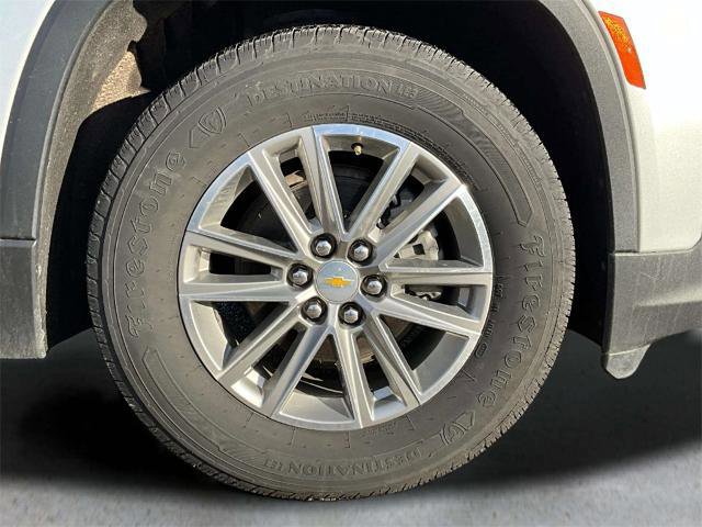 Used 2022 Chevrolet Traverse LT image 24