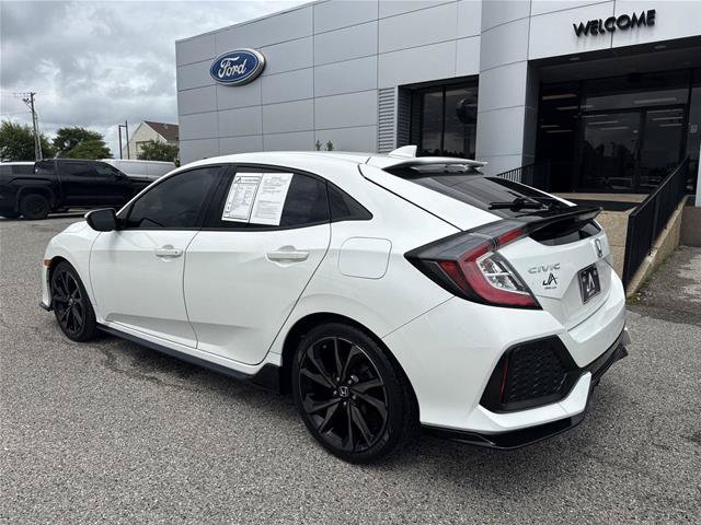 Used 2018 Honda Civic Sport image 11