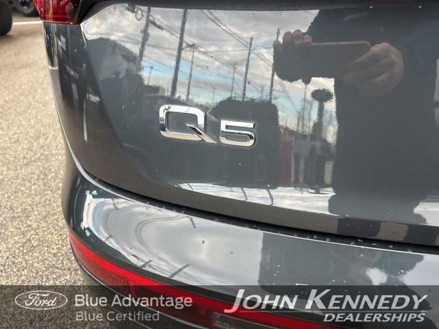 Used 2021 Audi Q5 2.0T Premium w/ Convenience Package image 11