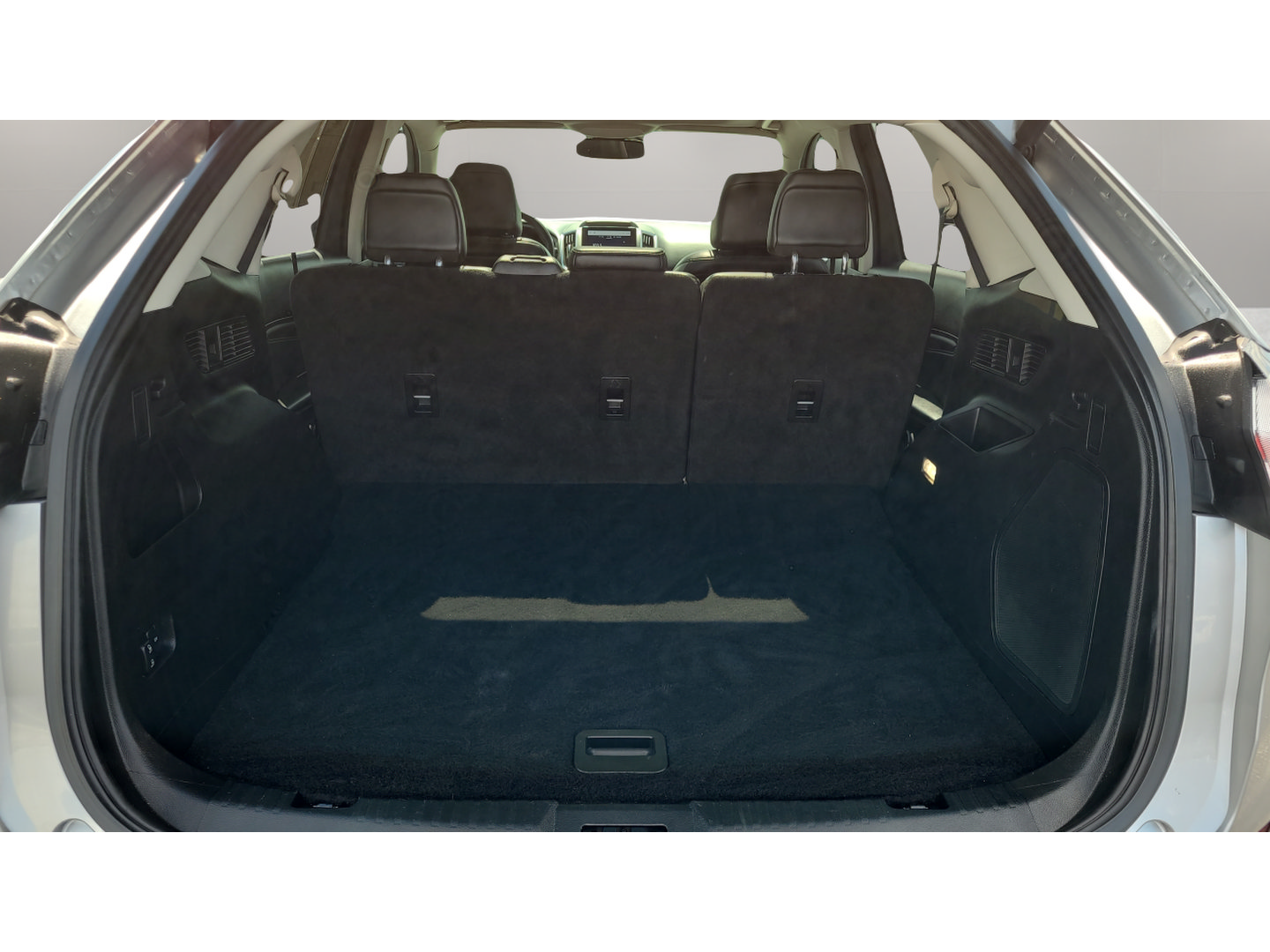 Certified 2023 Ford Edge Titanium w/ Class II Trailer Tow Package AWD/4WD image 23