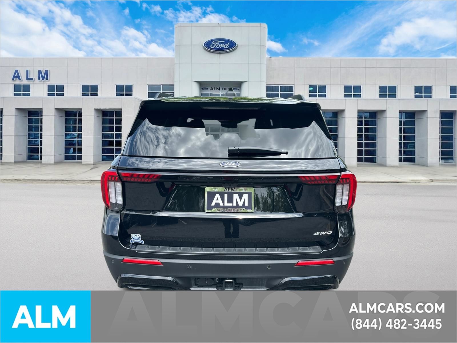 Certified 2026 Ford Explorer Platinum w/ LUX Leather Package AWD/4WD image 6
