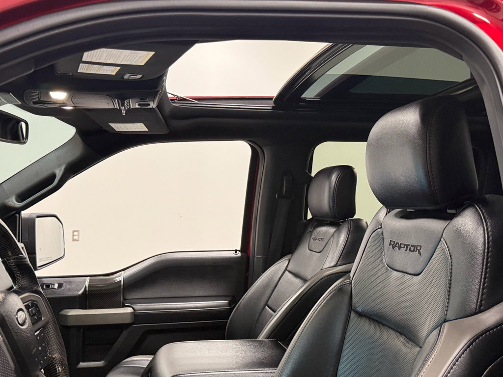 Certified 2018 Ford F150 Raptor w/ Equipment Group 802A Luxury image 31