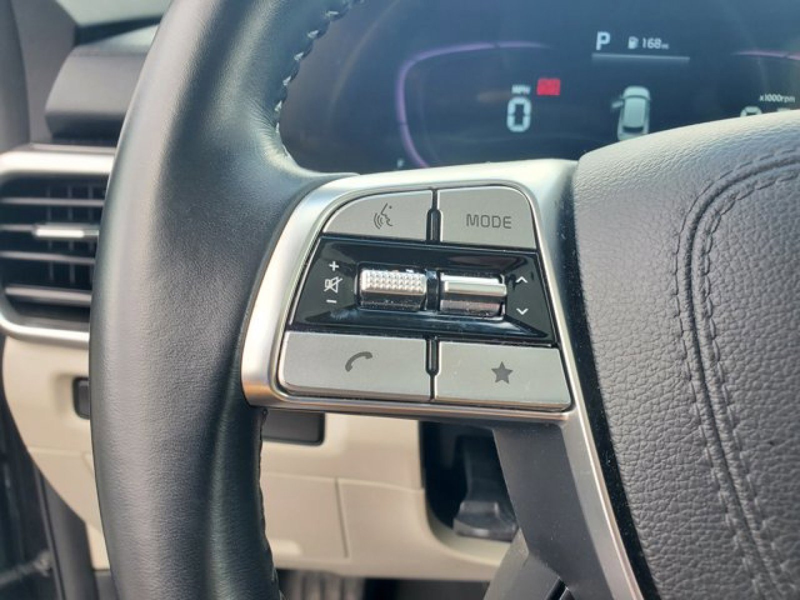 Used 2024 Kia Telluride S w/ S Sunroof Package image 18