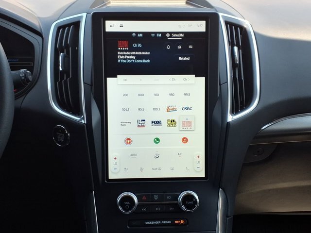 Certified 2023 Ford Edge Titanium AWD/4WD image 7