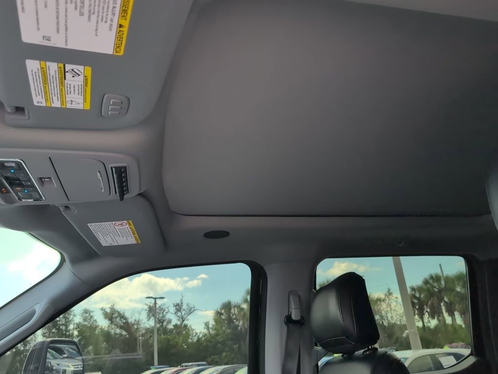 Certified 2025 Ford F250 Lariat w/ Lariat Ultimate Package image 11