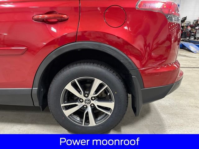 Used 2017 Toyota RAV4 XLE AWD/4WD image 13
